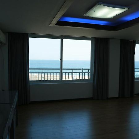 Mangsang Beach Pension Gangneung Exterior photo