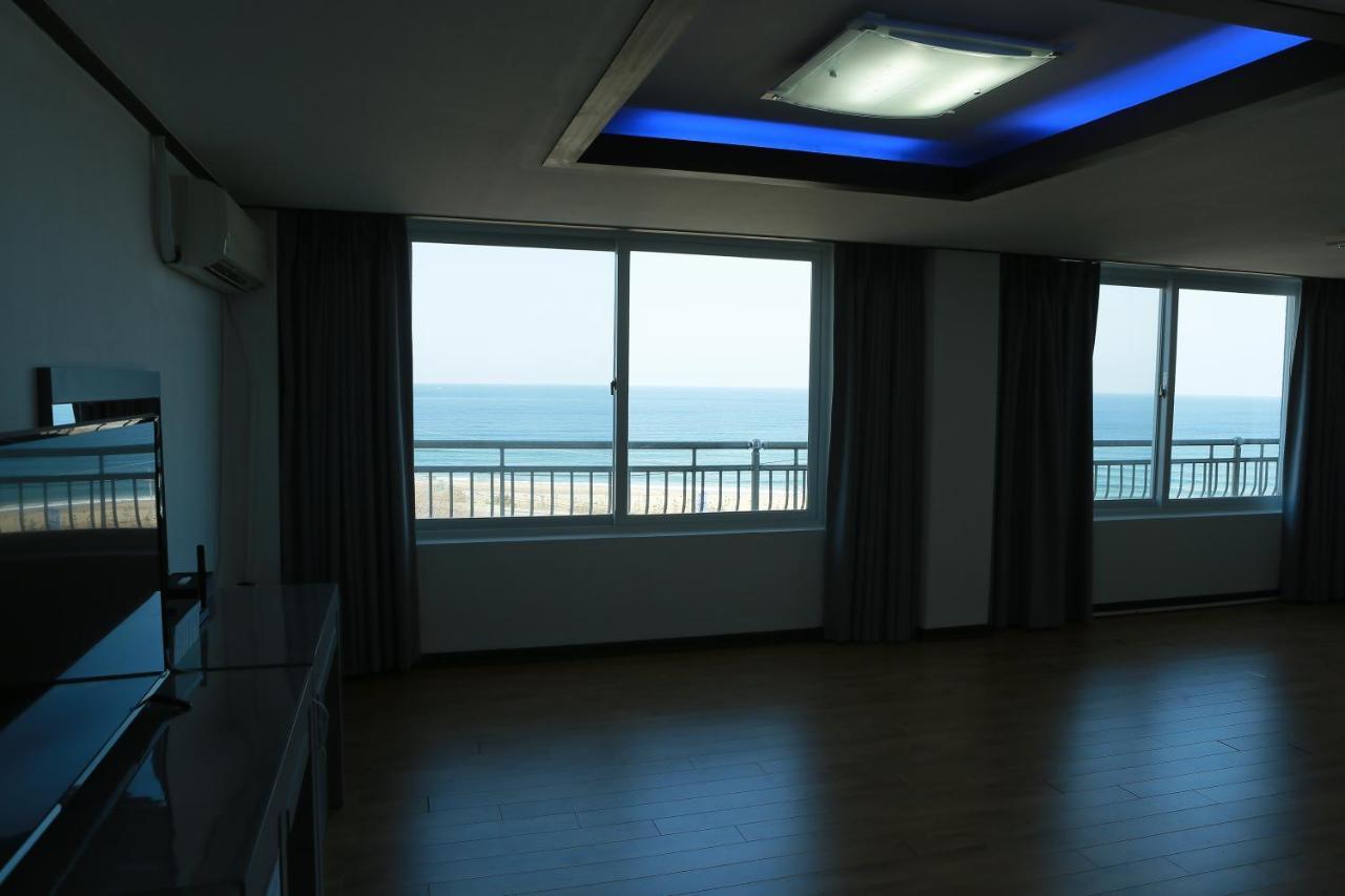 Mangsang Beach Pension Gangneung Exterior photo