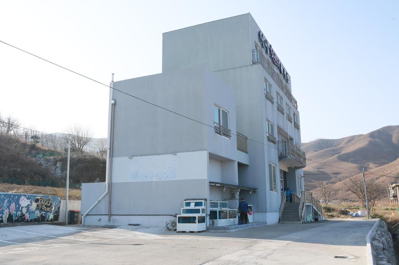 Mangsang Beach Pension Gangneung Exterior photo