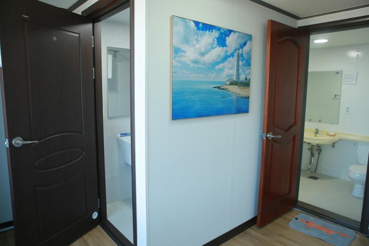 Mangsang Beach Pension Gangneung Exterior photo