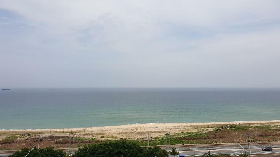 Mangsang Beach Pension Gangneung Exterior photo